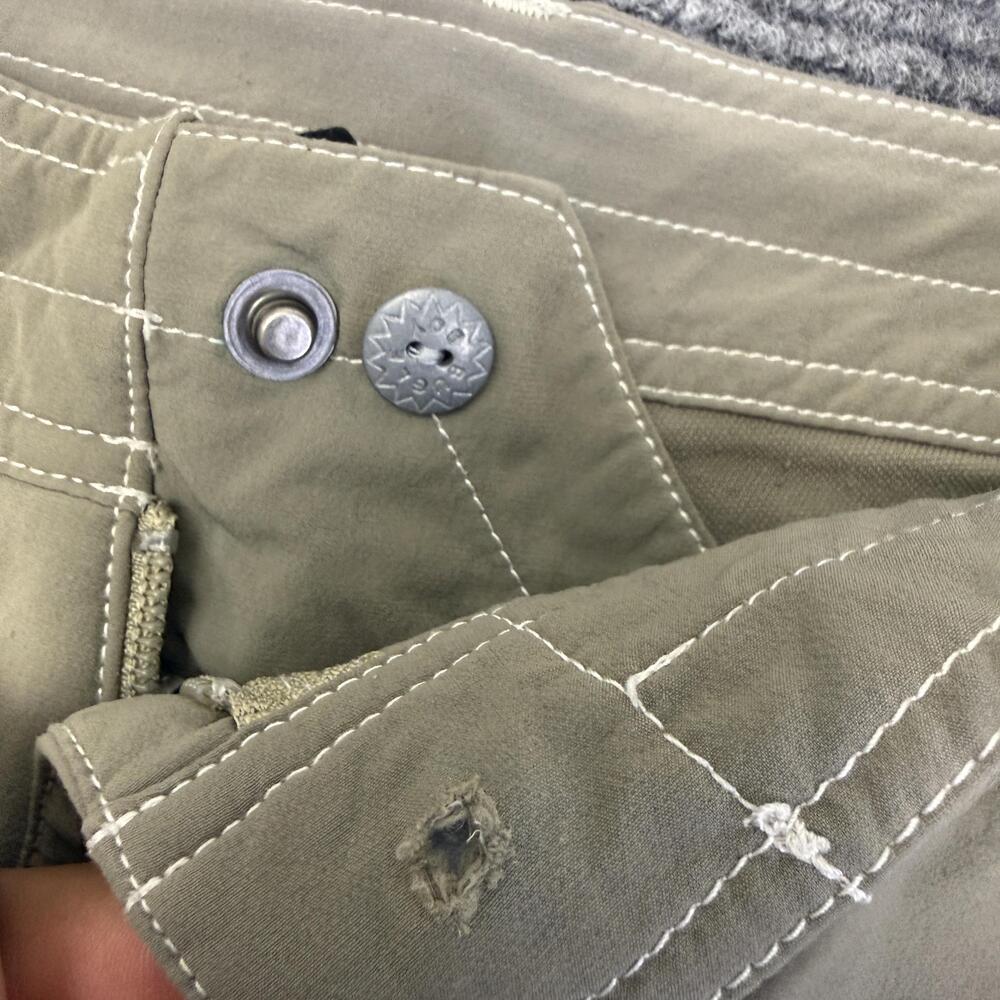 Kuhl Shorts Mens 32 Beige Cargo Hiking Outdoor Performance Stretch 11 Inseam - Picture 4 of 16